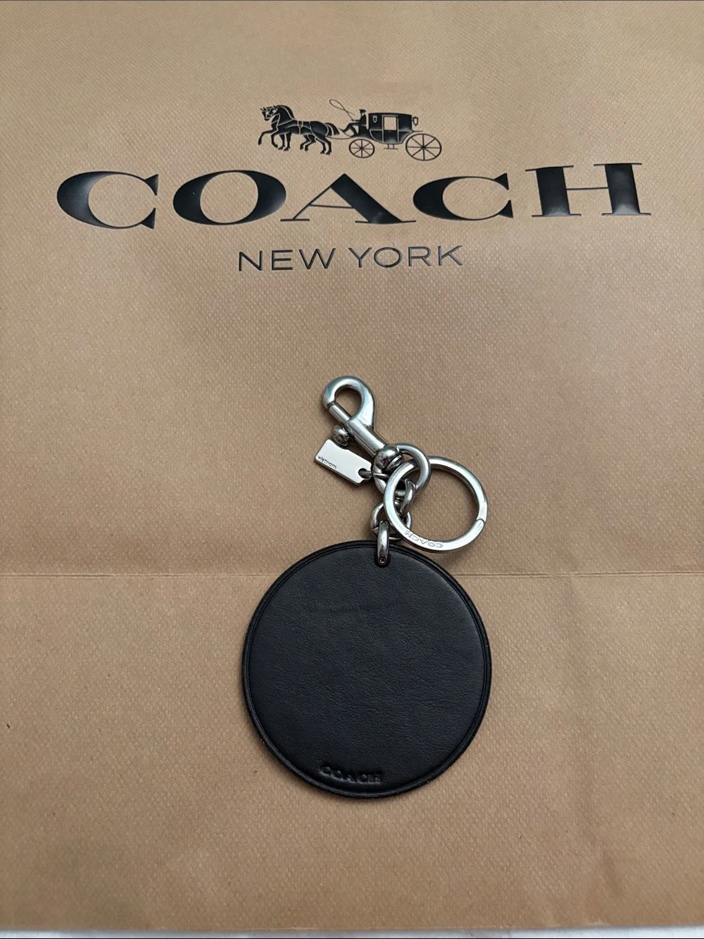 Coach Round New York Skyline Keyring - Black/Brown/Gold/Green